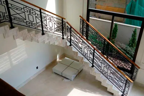 Escadas executados pela Marmoraria Farina