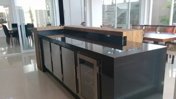 Foto 46 de 63: cozinha ou área gourmet executado pela Marmoraria Farina