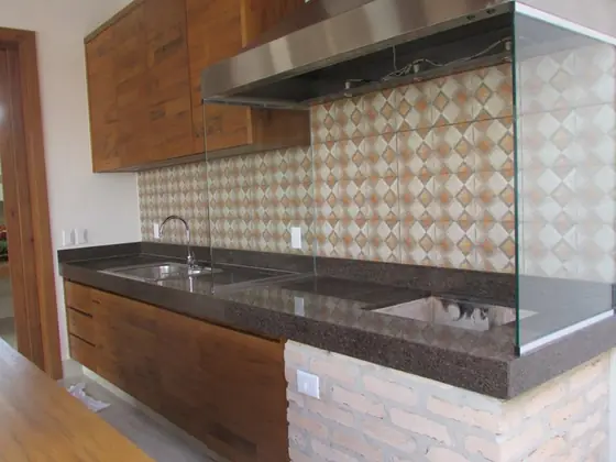 Foto 42 de 63: cozinha ou área gourmet executado pela Marmoraria Farina